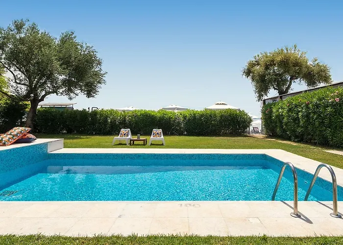 Piedra - Seafront Villa Barbati