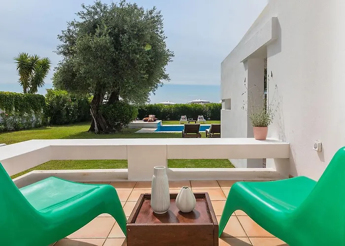 Piedra - Seafront Villa