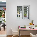 Piedra - Seafront Villa *