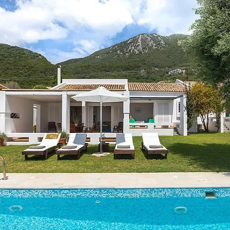 Villa Piedra Del Mar Beachfront By Villa2be *